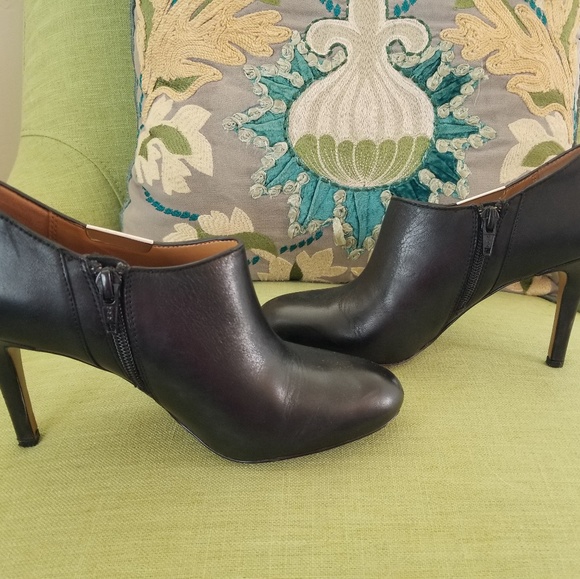 Coach Seneca Glazed Leather Booties - Picture 4 of 5